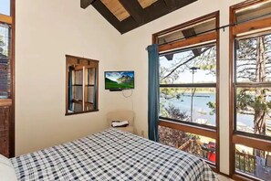 4 camere, Wi-Fi, lenzuola