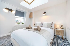 1 habitación, escritorio y wifi