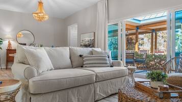 TV connectée, cheminée, jeux vidéo, table de tennis de table