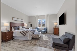 2 chambres, fer et planche à repasser, Wi-Fi gratuit, draps fournis