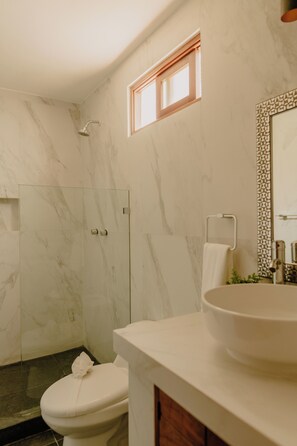 Casa Deluxe, alberca privada | Baño