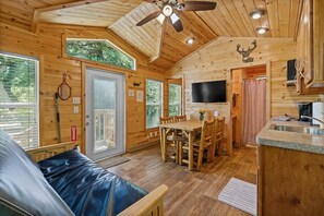 TV - Riverwalk Cabin at KRS Campground (Cabin 21) (Kernville)