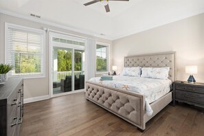 6 bedrooms, desk, travel crib, free WiFi