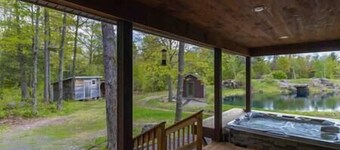 10-acre Cabin Escape