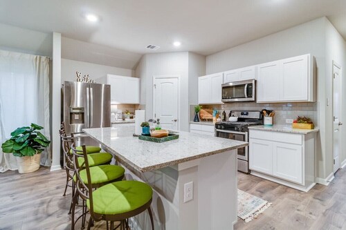 Spacious/open 4 bedroom 3 bath with office