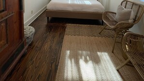 4 室のベッドルーム、デスク、アイロン / アイロン台、WiFi