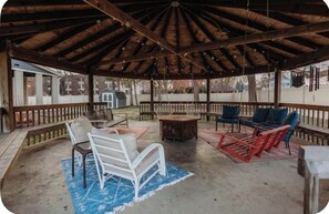 Terrace/patio - Westcott Mansion with Pickleball Court & Huge Gazebo (Richmond)