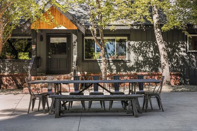 Shasta View Lodge - Cabin 5