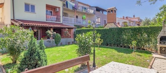 Balcony with sea view, FAZANA, 280m to the main beach, 400m to the old town