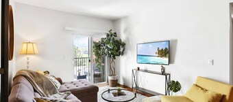 Idlewild Park condo by downtown + Pool & Parking