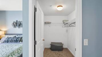 1 bedroom, iron/ironing board, travel crib, WiFi