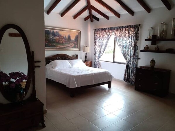 5 bedrooms