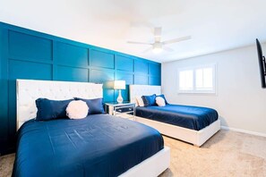 3 chambres, fer et planche à repasser