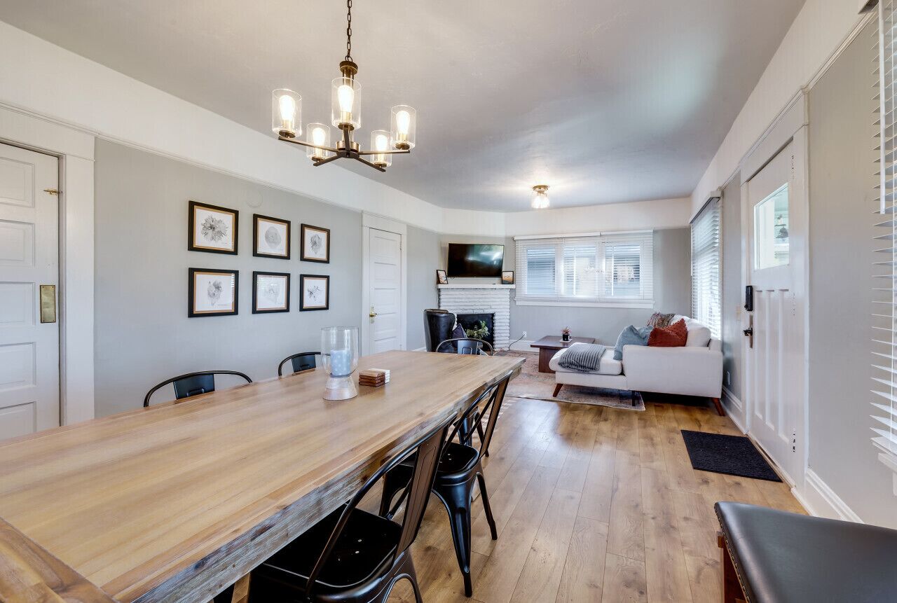 Columbia Cottage, steps from track stadium & UofO