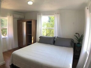 2 quartos, ferros/tábuas de passar roupa, Wi-Fi de cortesia