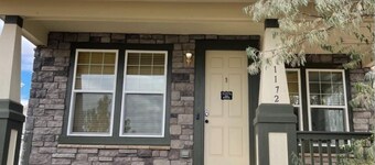 Newer Single family home, close to DIA, Denver VA and Anschutz