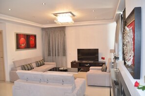 TV, fireplace, DVD player, music library