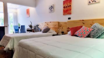 Comfort Studio, Multiple Beds, Kitchenette | 1 bedroom, individually decorated, individually furnished, desk