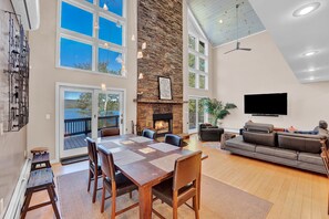 Smart TV, fireplace, offices, computer monitors