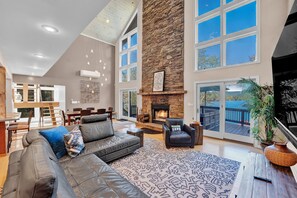 Smart TV, fireplace, offices, computer monitors