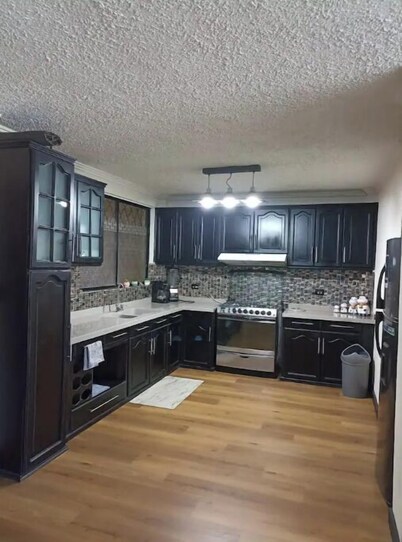 Ecualodge IV. Three bedroom apartment free parking