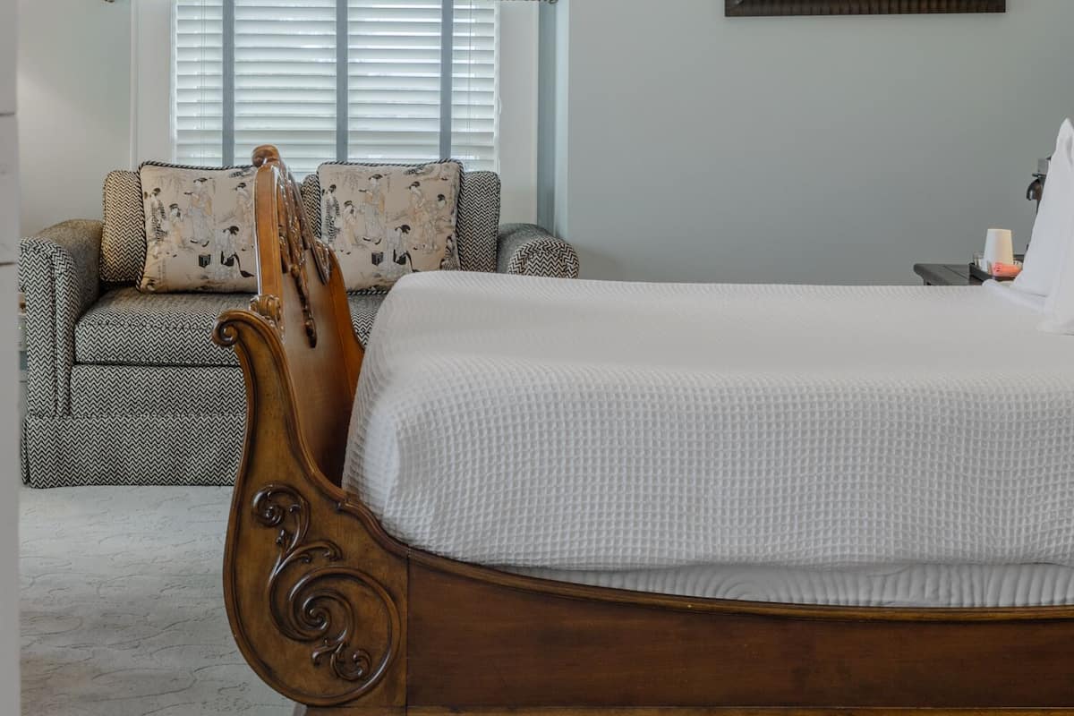 Room 5 | Hypo-allergenic bedding, individually decorated, individually furnished