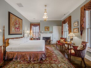 Room 2 | Hypo-allergenic bedding, individually decorated, individually furnished