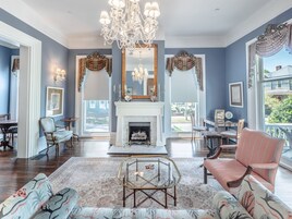 30 inci televisyen skrin rata dengan digital 