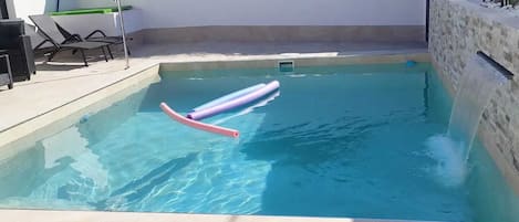 室外泳池