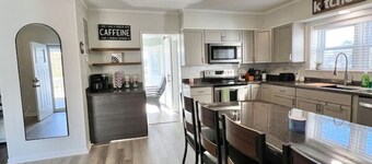 Mins from PTI Airport/Triad Park/market