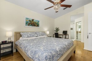 3 bedrooms, desk, iron/ironing board, travel crib - Heated Pool, GameRoom, EV Charger, Family Friendly (Cape Coral)