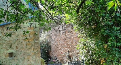 Renovated house in pretty Touraine village