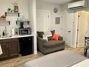 1 dormitorio, tabla de planchar con plancha, wifi