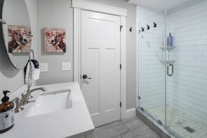 Hair dryer, towels