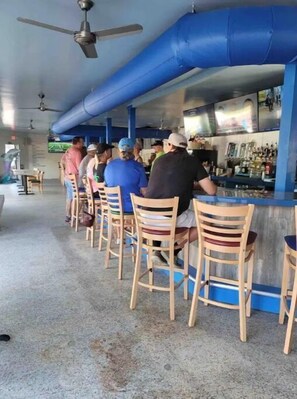 Bar (in der Unterkunft)