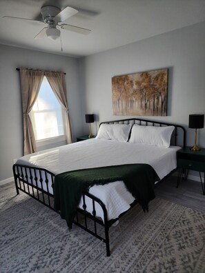 2 bedrooms, desk, iron/ironing board, travel crib