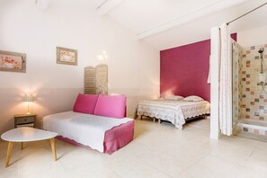 4 makuuhuonetta, Wi-Fi, vuodevaatteet