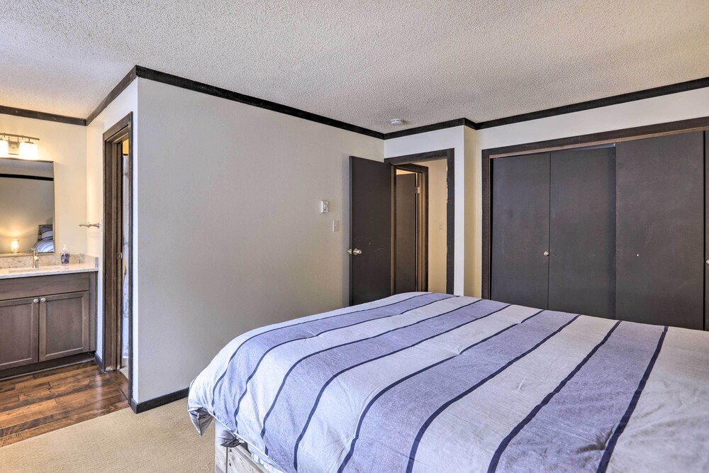 Beachfront Tahoe Vista Condo w/ Fireplace! Tahoe Vista Vrbo