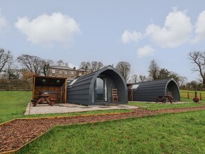 Exterior - Ingleborough (Clitheroe)