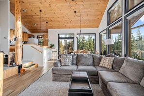 TV, fireplace - Secluded 3bed/Hot tub/Views (Fairplay)