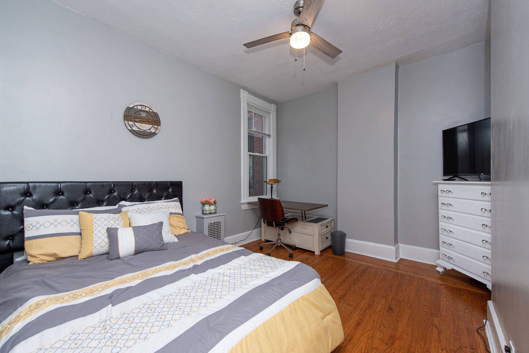 3 bedrooms, iron/ironing board, free WiFi