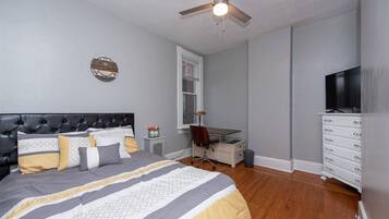 3 bedrooms, iron/ironing board, free WiFi