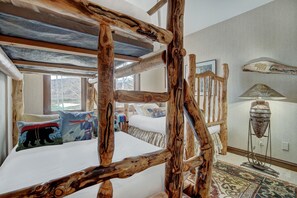 Interior - 2br Condo In Arrowhead Village - 5 Minute Walk To Chairlift, Mountain Views! 2 Bedroom Condo by RedAwning (Edwards)