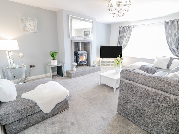 Living area - SJs Cottage (Coleraine)