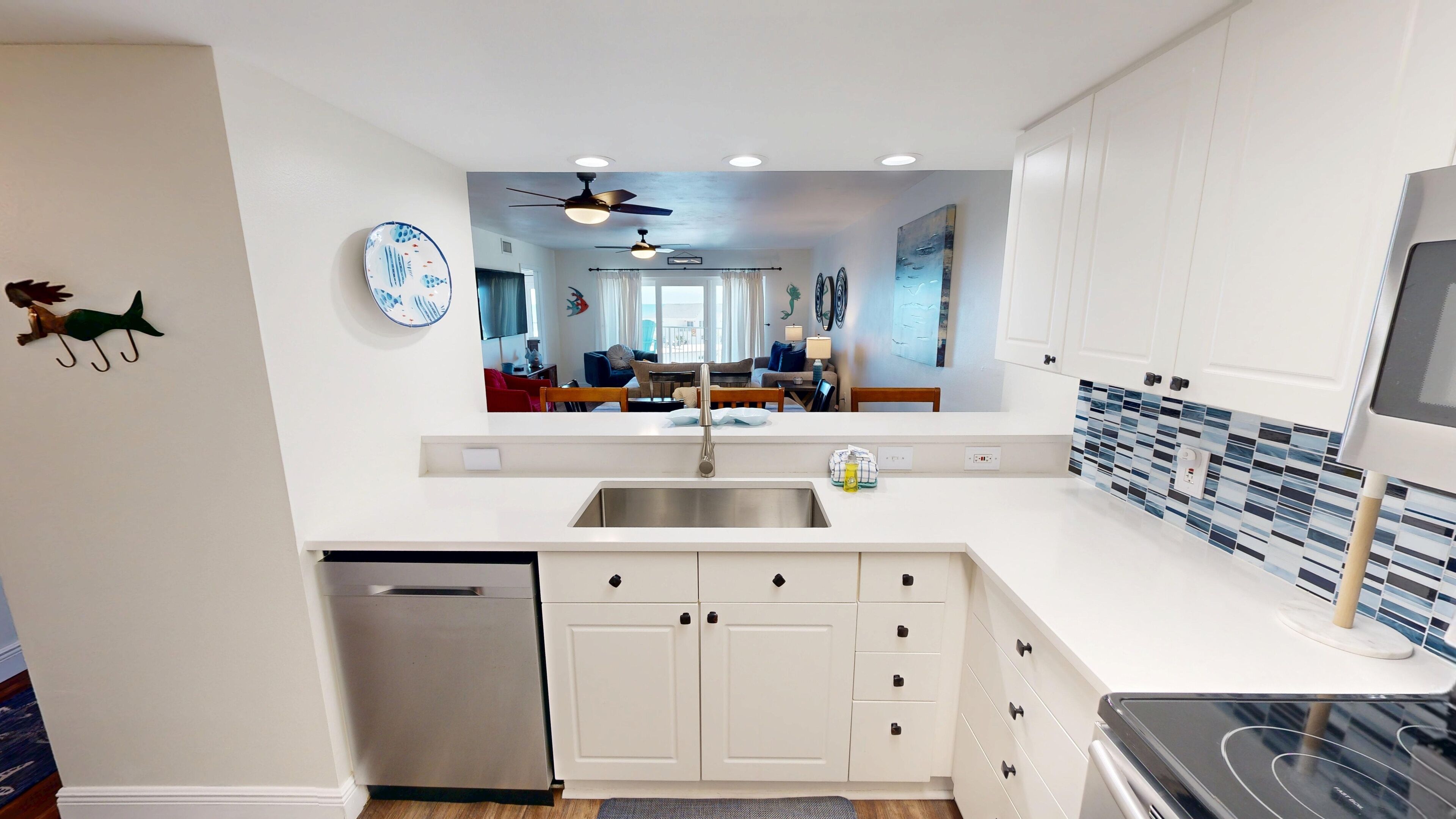 Condo, 2 Bedrooms | Private kitchen | Fridge, coffee/tea maker, toaster