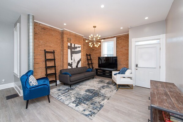 Townhome, Multiple Beds, Kitchen | 3 bedrooms, iron/ironing board, free WiFi, bed sheets - The Incline Suite 2 (Cincinnati)