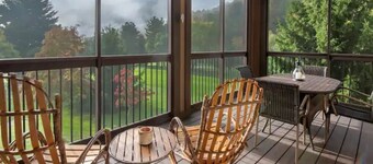 Maggie’s Hideaway - Mountain and Fairway view