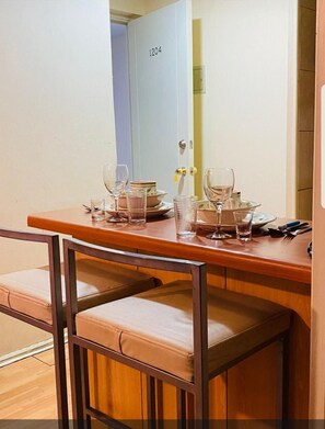 Superior Apartment (1204) | Private kitchen | Fridge, microwave, cookware/dishes/utensils - Apart hotel santiago  (Santiago)