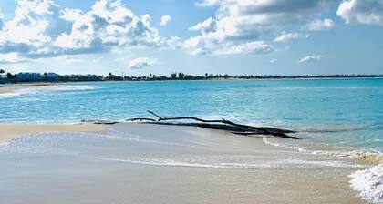 Ocean Harmony â your luxurious, peaceful retreat by the Beach