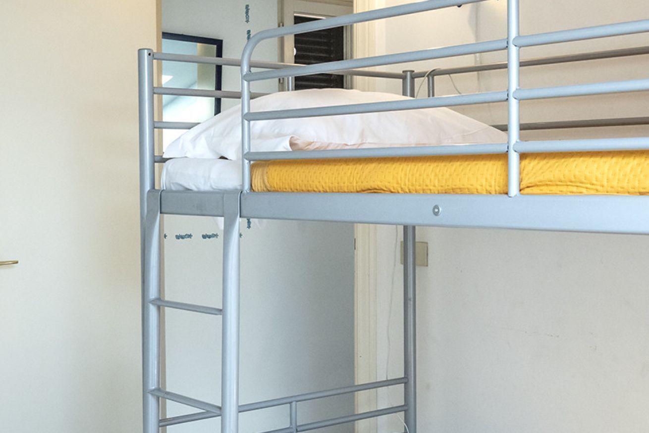 2 bedrooms, bed sheets